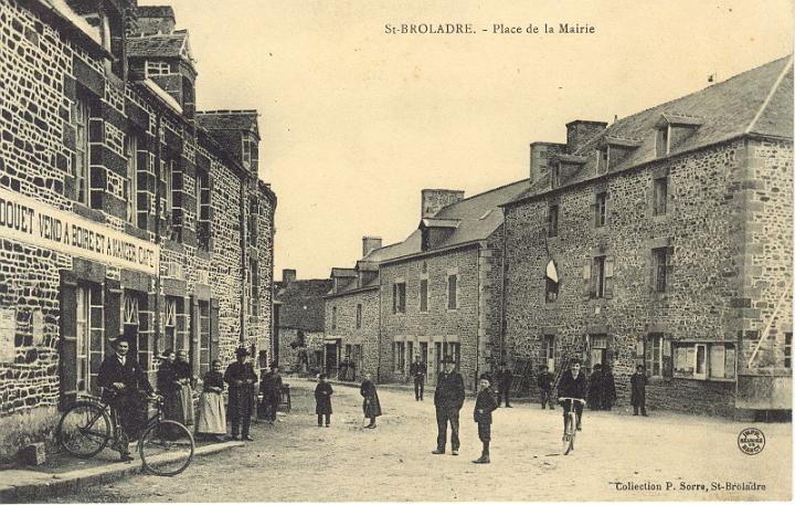 saint-broladre_place de la mairie sorre.jpg